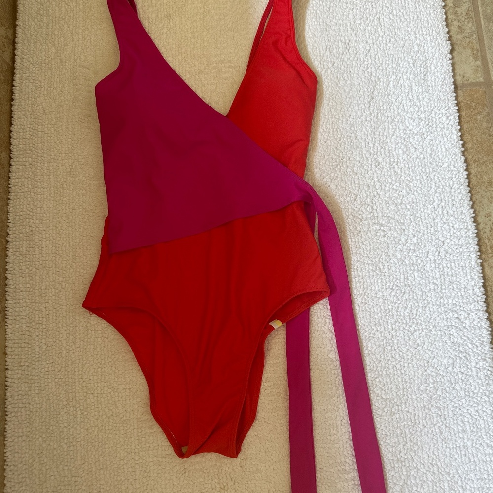Summersalt  the perfect wrap swimsuit